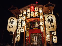 10月24日(月)18時～口丹波の祇園祭　山鉾立ち並ぶ「亀岡祭」の宵宮へ