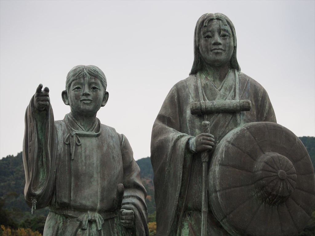 安寿姫と厨子王丸の像