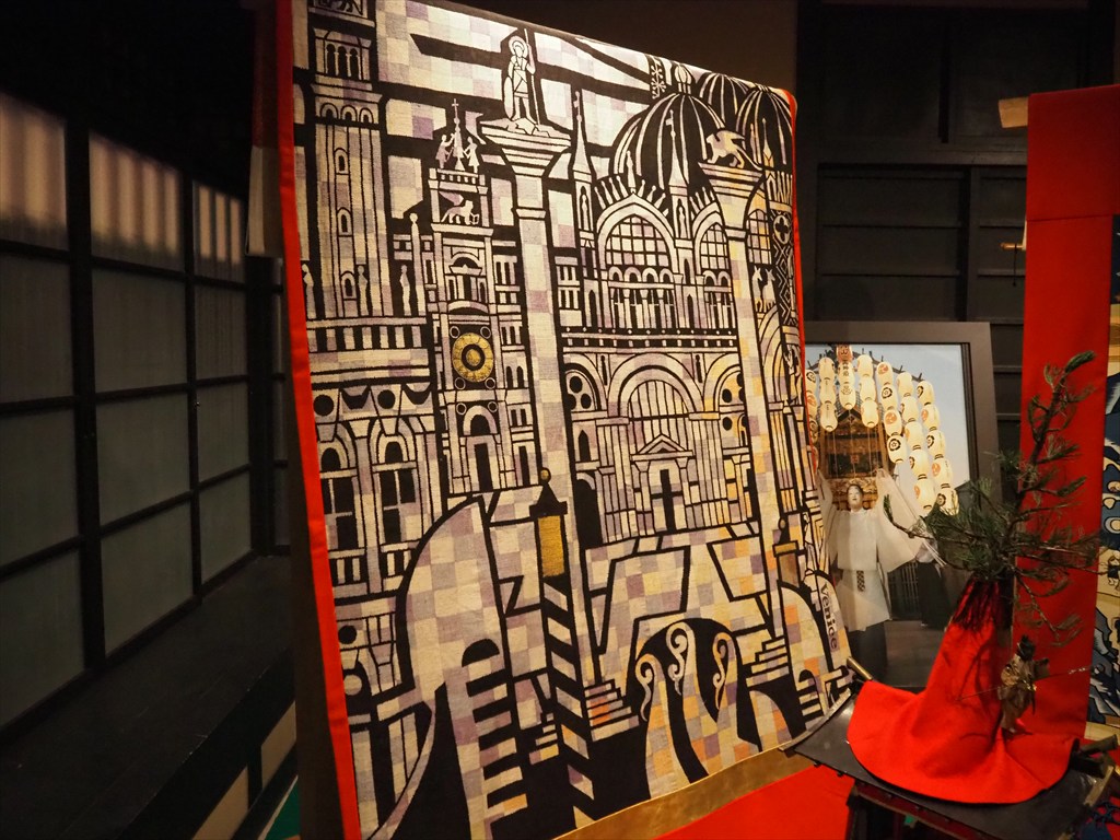 祇園祭　宵山から巡行へ