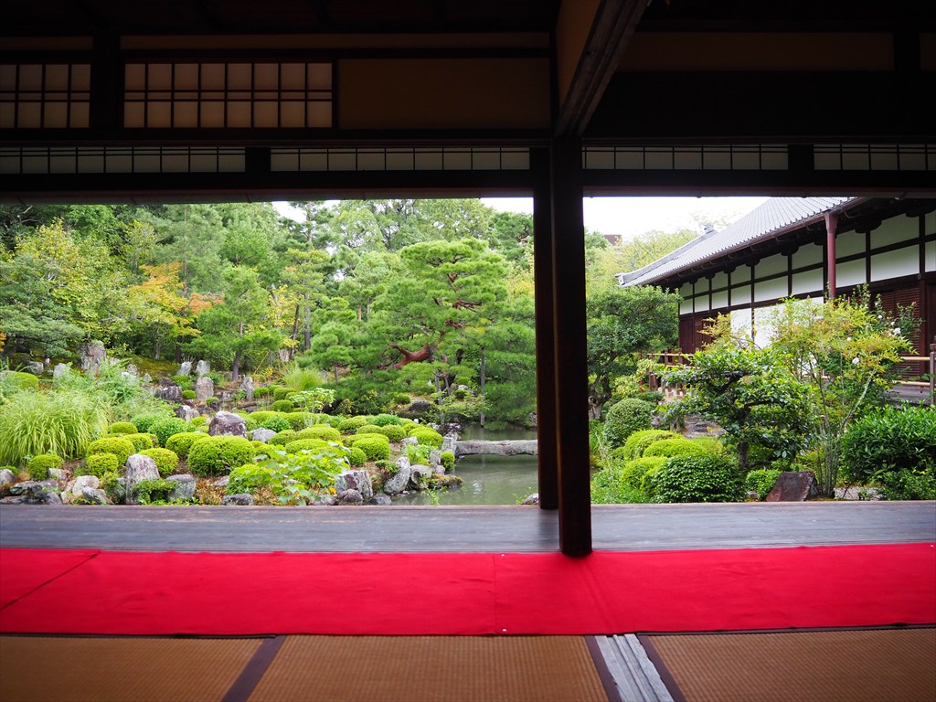 癒される緑の風景　足利将軍ゆかりの等持院